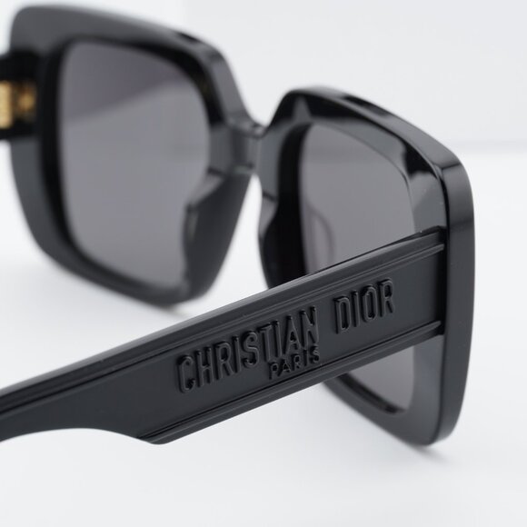 Dior WILDIOR S3U 10A0 Square Sunglasses – Black\\ Smoke